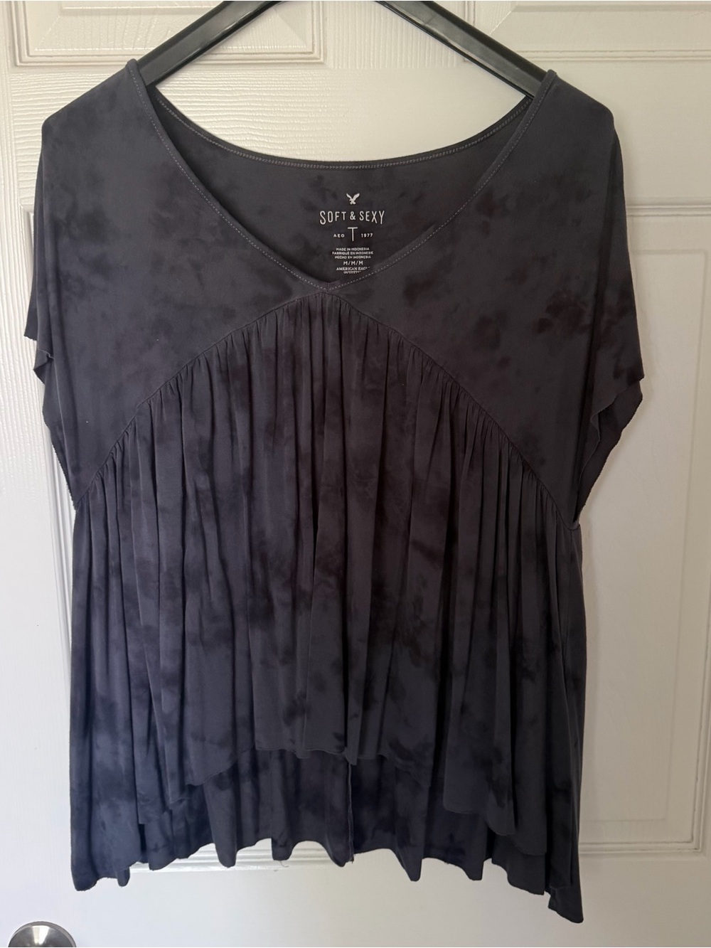 American Eagle Outfitters Black Pleated V-Neck Tunic Top
